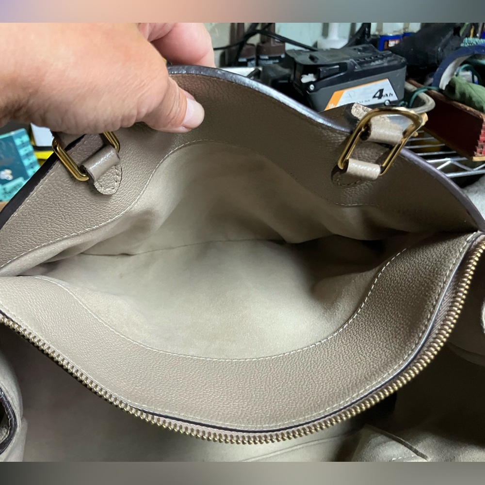 On hold!🔥LV Vuitton Grand Palais Dove Empreinte Embossed Monogram - Picture 8 of 17